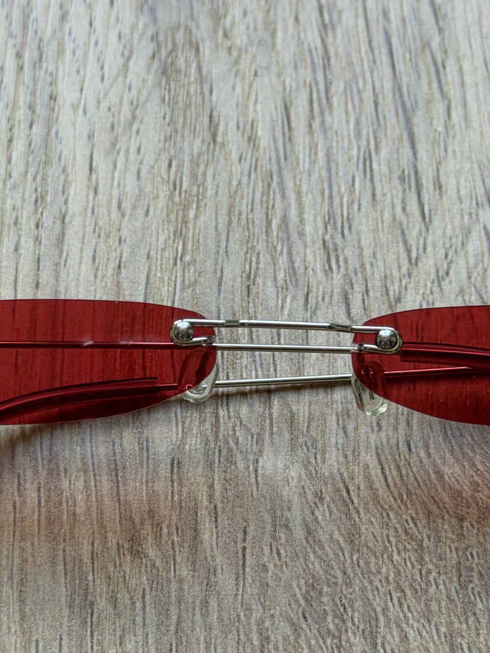 Trendy Y2K Red Rimless Sunglasses - Picture 3 of 9